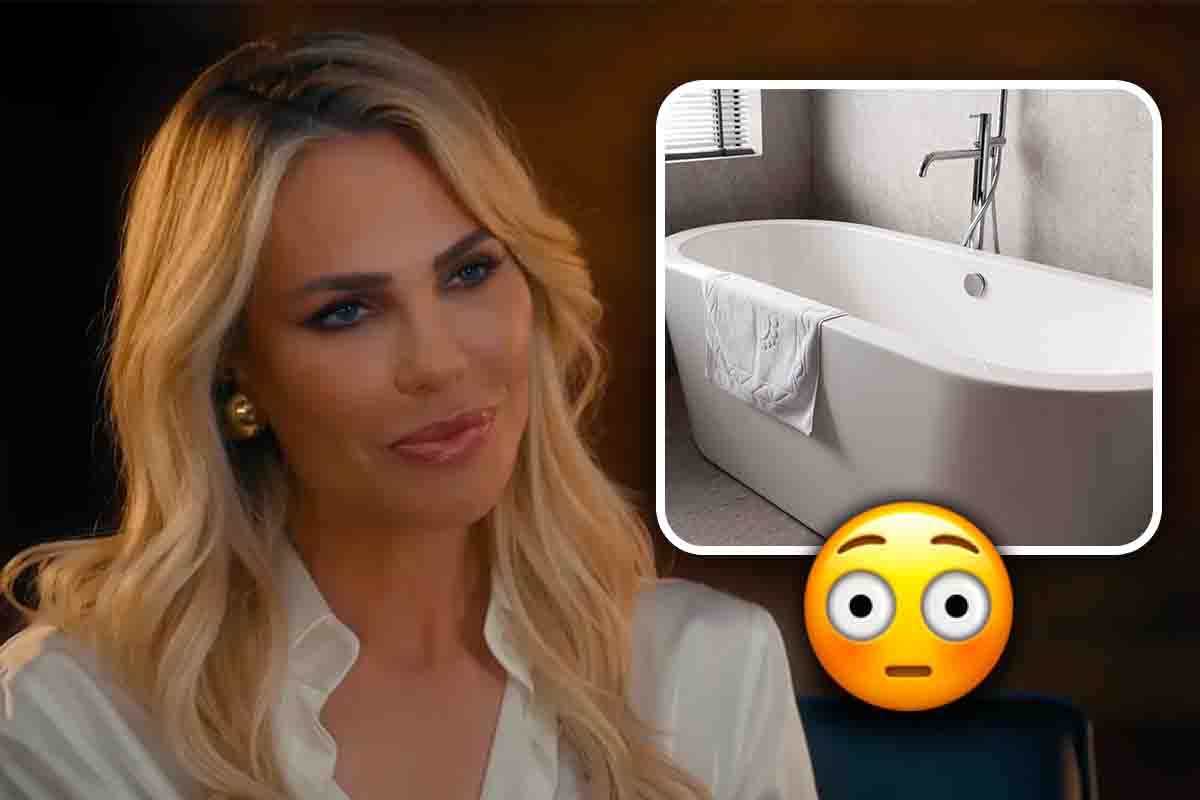 Ilary Blasi, foto super sensuale nella vasca da bagno